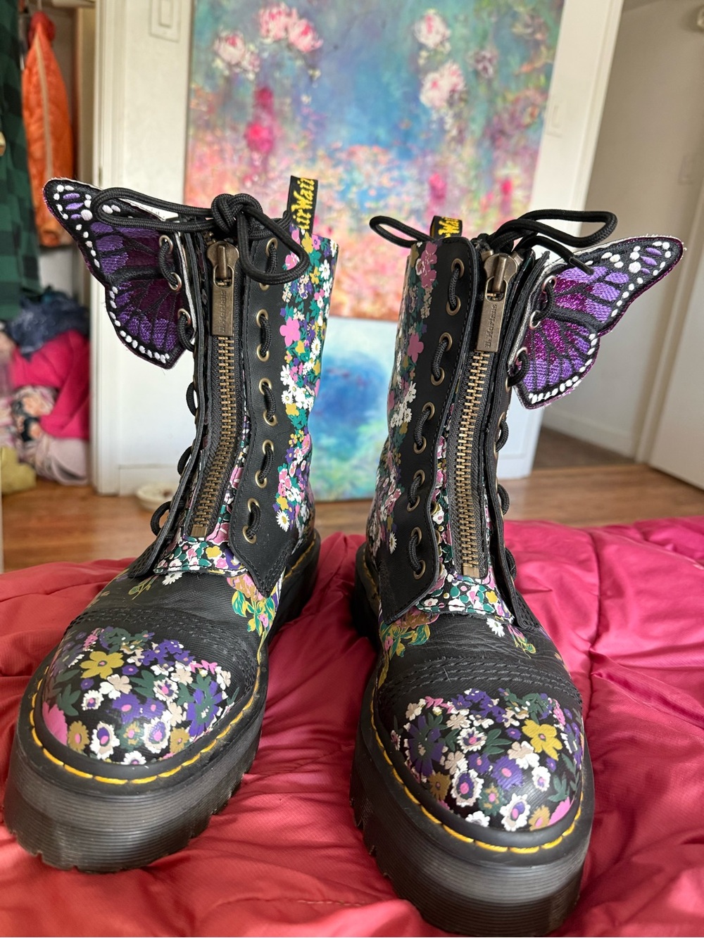 Dr. Martens Sinclair hi Floral  Platform Lace-Up / zip up Boots - Picture 2 of 9